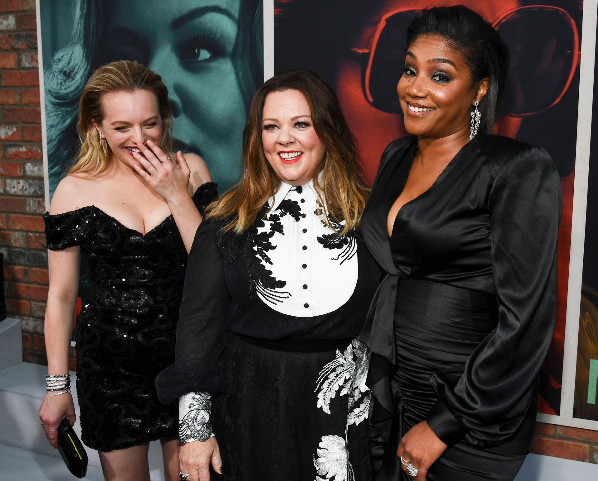 Elisabeth Moss Sexy 098