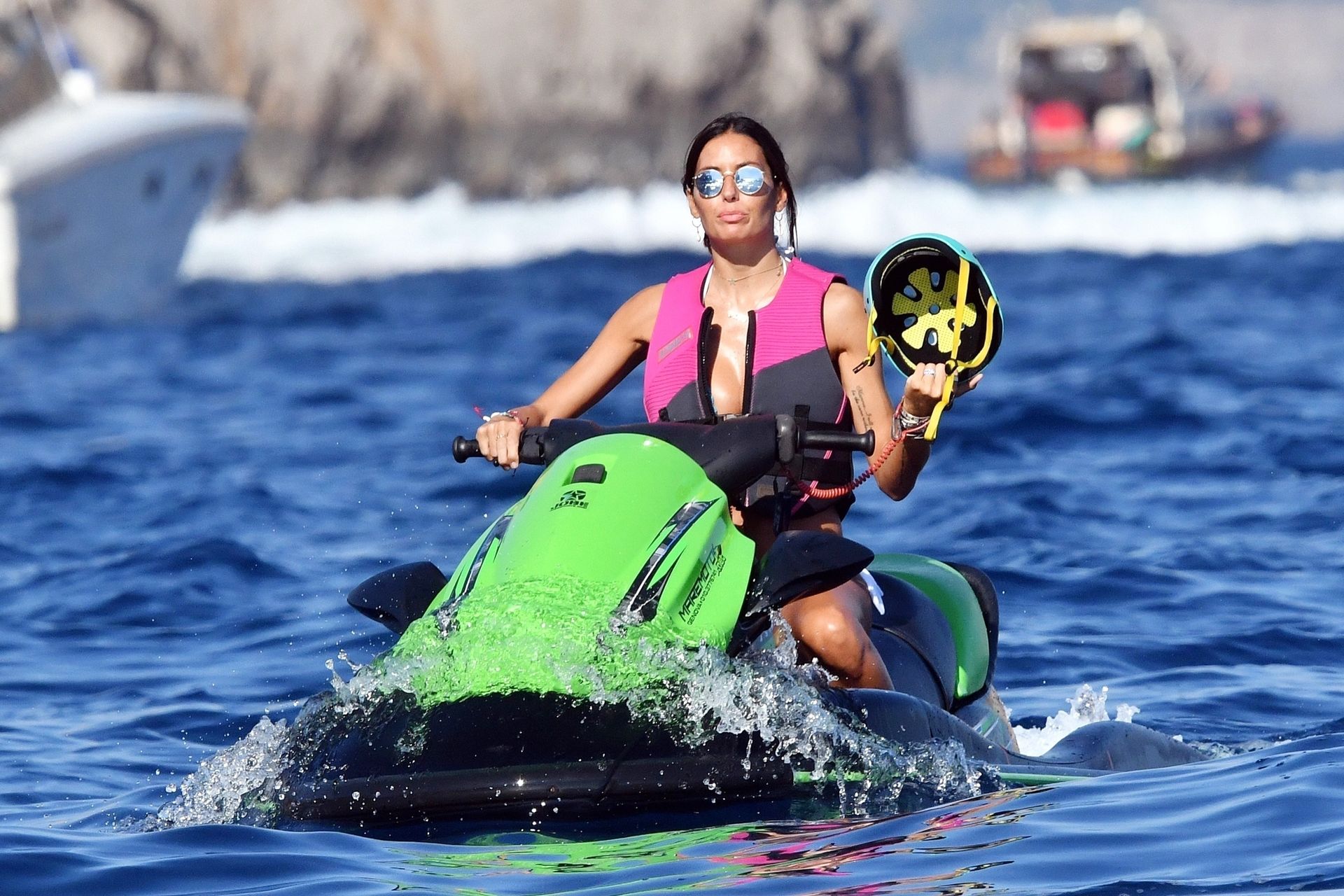 Elisabetta Gregoraci Sexy 009