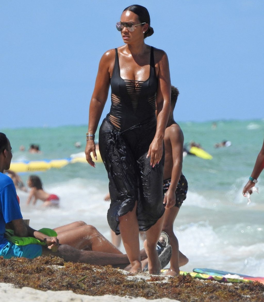 Evelyn Lozada Shaniece Hairston Sexy Thefappeningblog Com 27