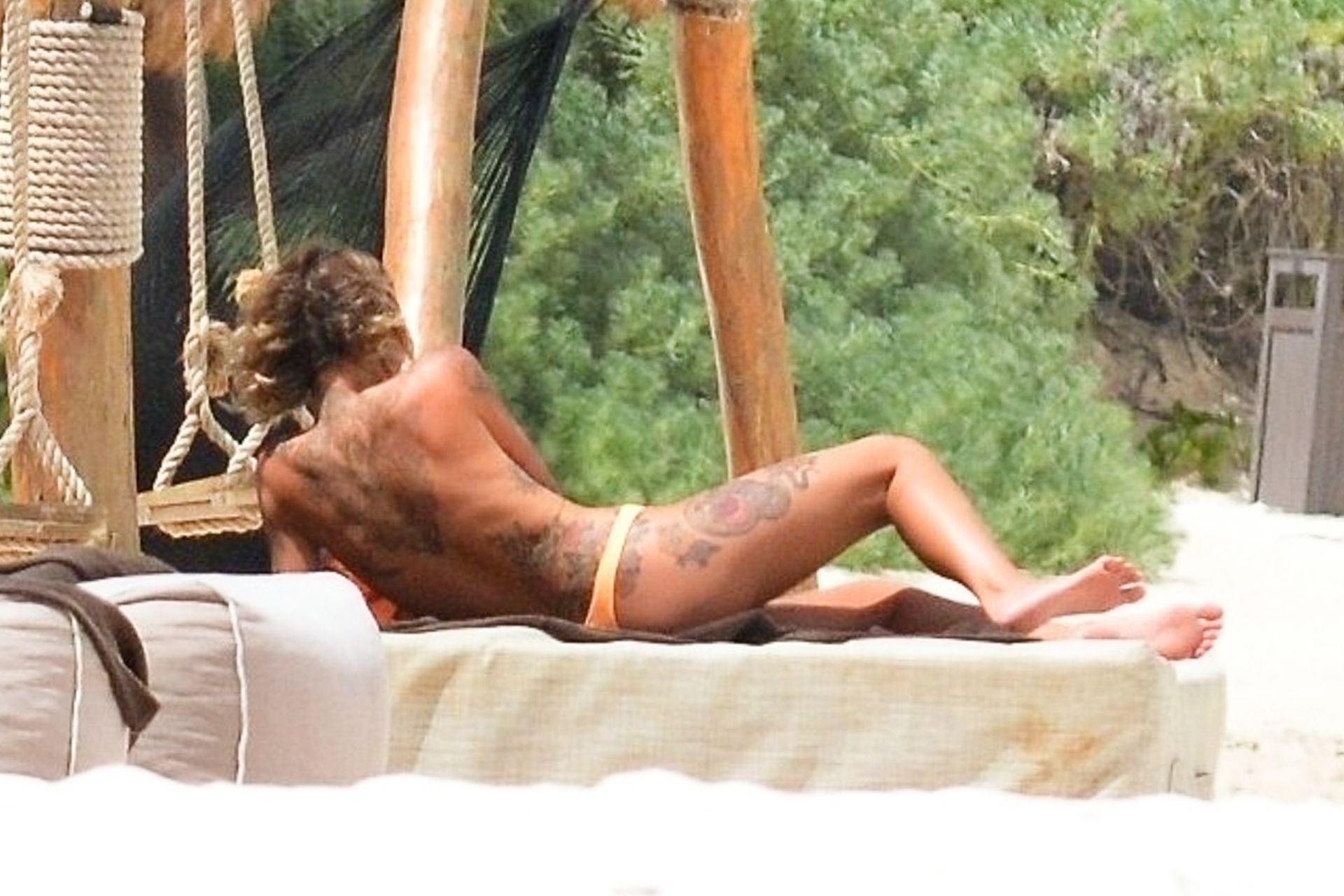 Jayde Nicole Sexy, Tina Louise Topless 022