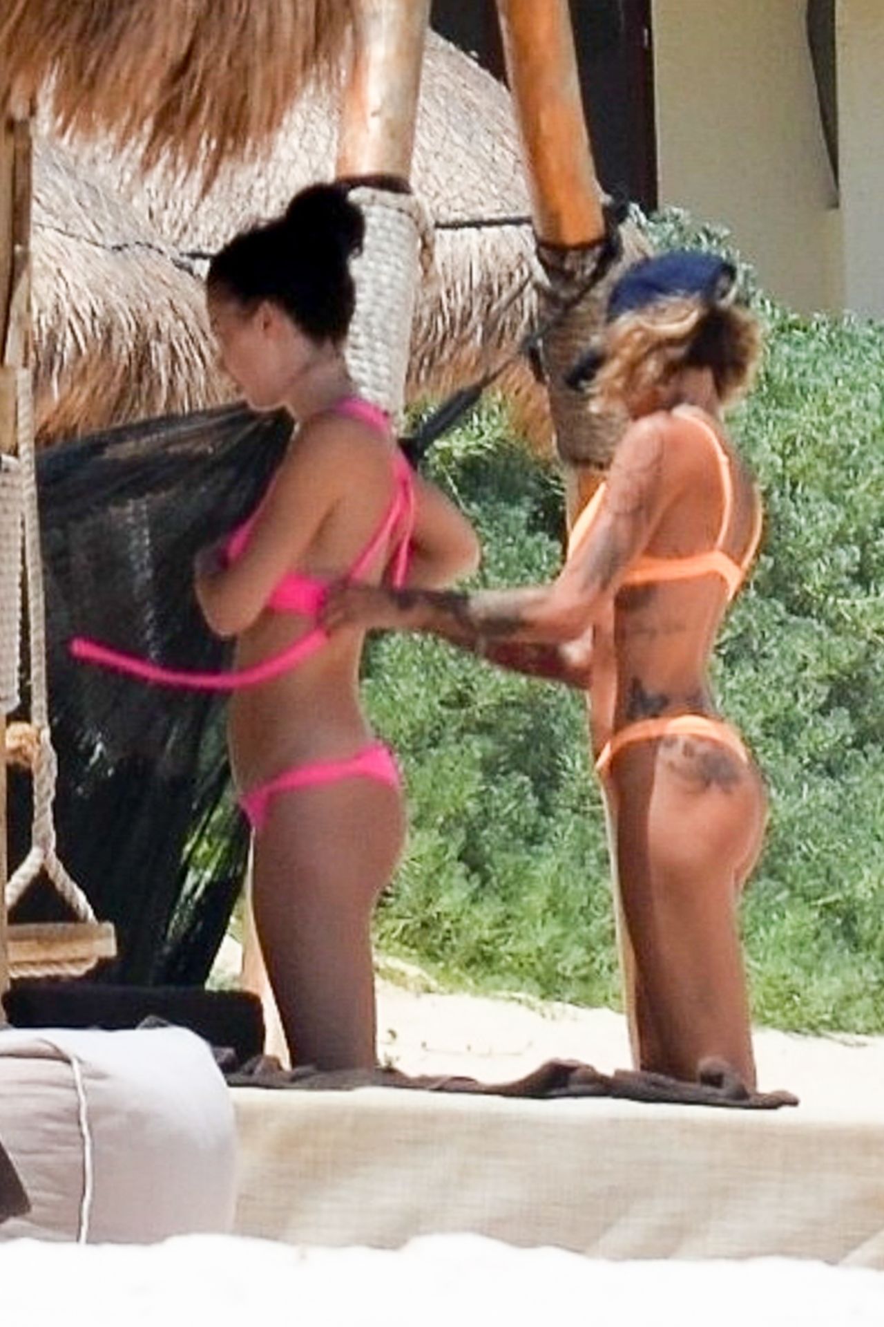 Jayde Nicole Sexy, Tina Louise Topless 048