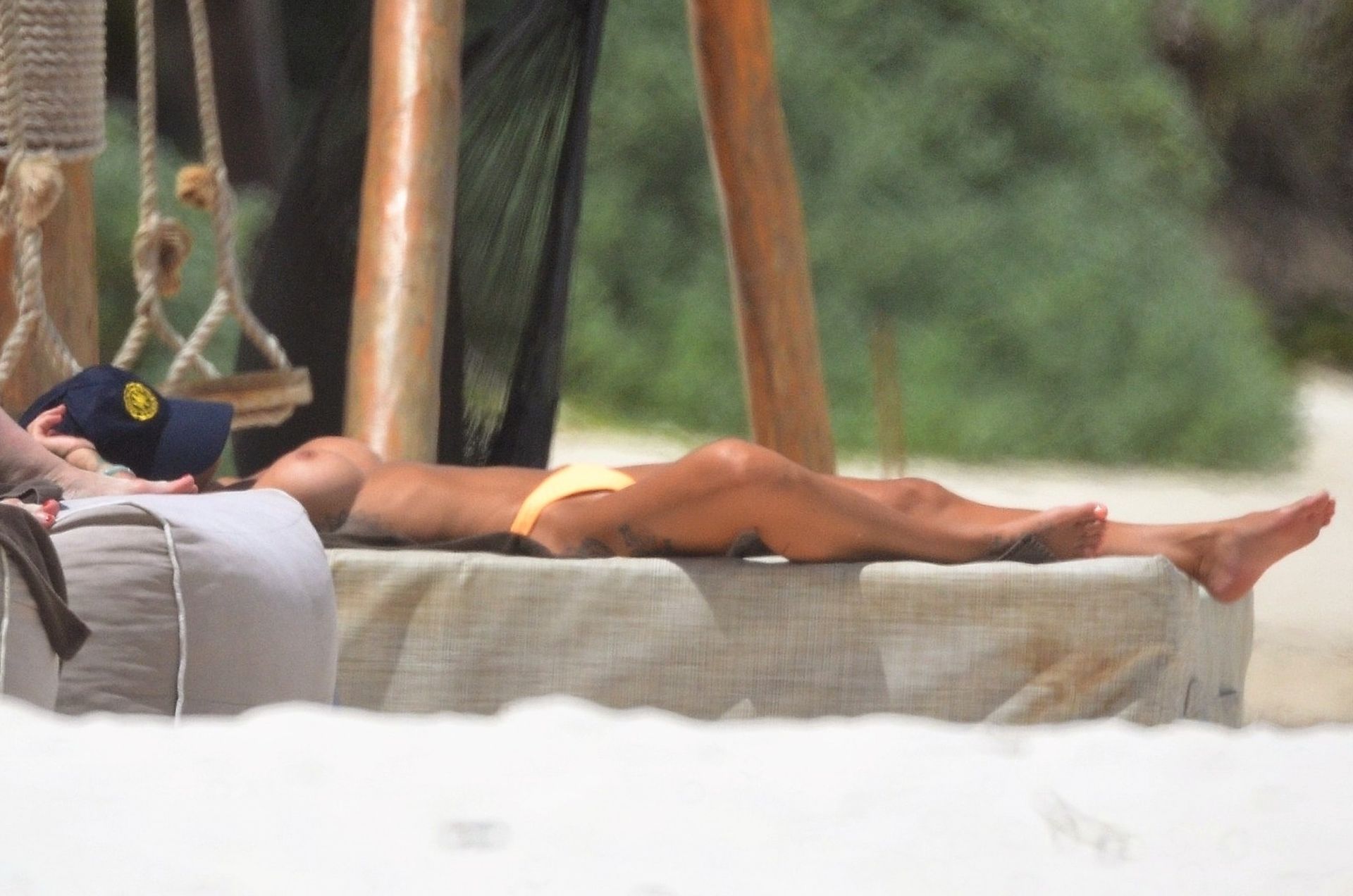 Jayde Nicole Sexy, Tina Louise Topless 060