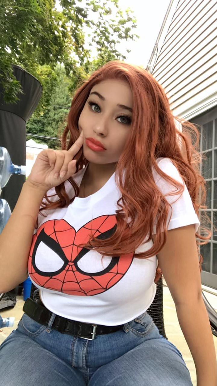 Joselyn “thriccey” Alexandra Nude & Sexy 014