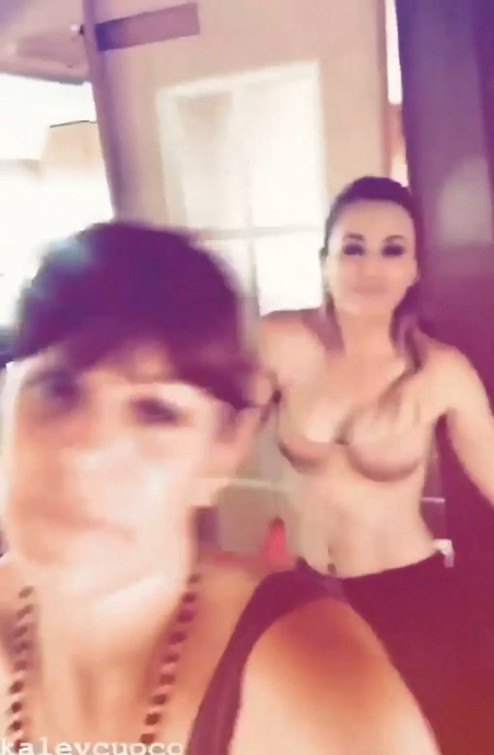 Kaley Cuoco Sexy Thefappeningblog Com 9