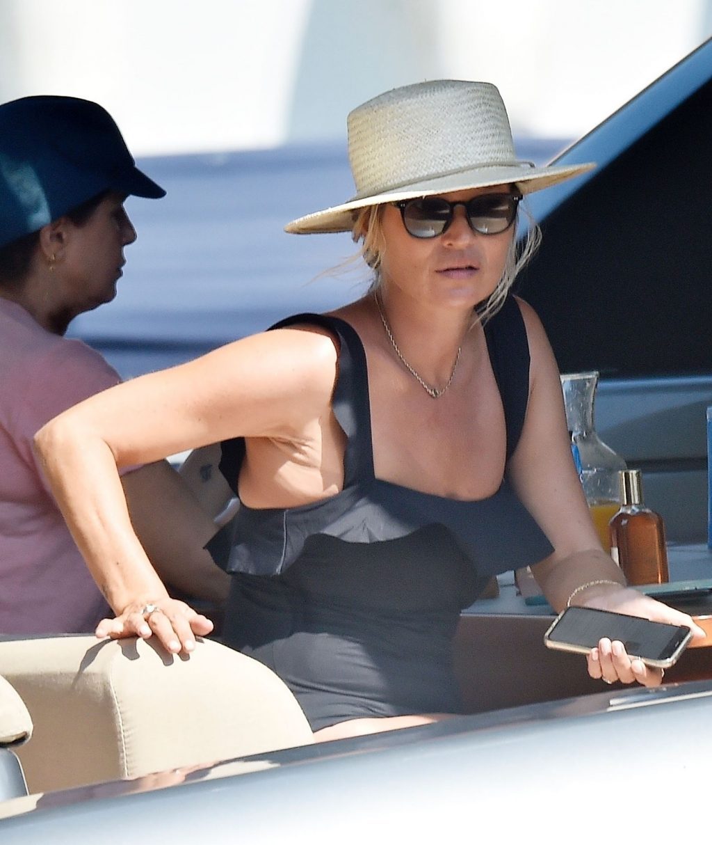 Kate Moss Sexy Thefappeningblog Com 23 2 1024x1214