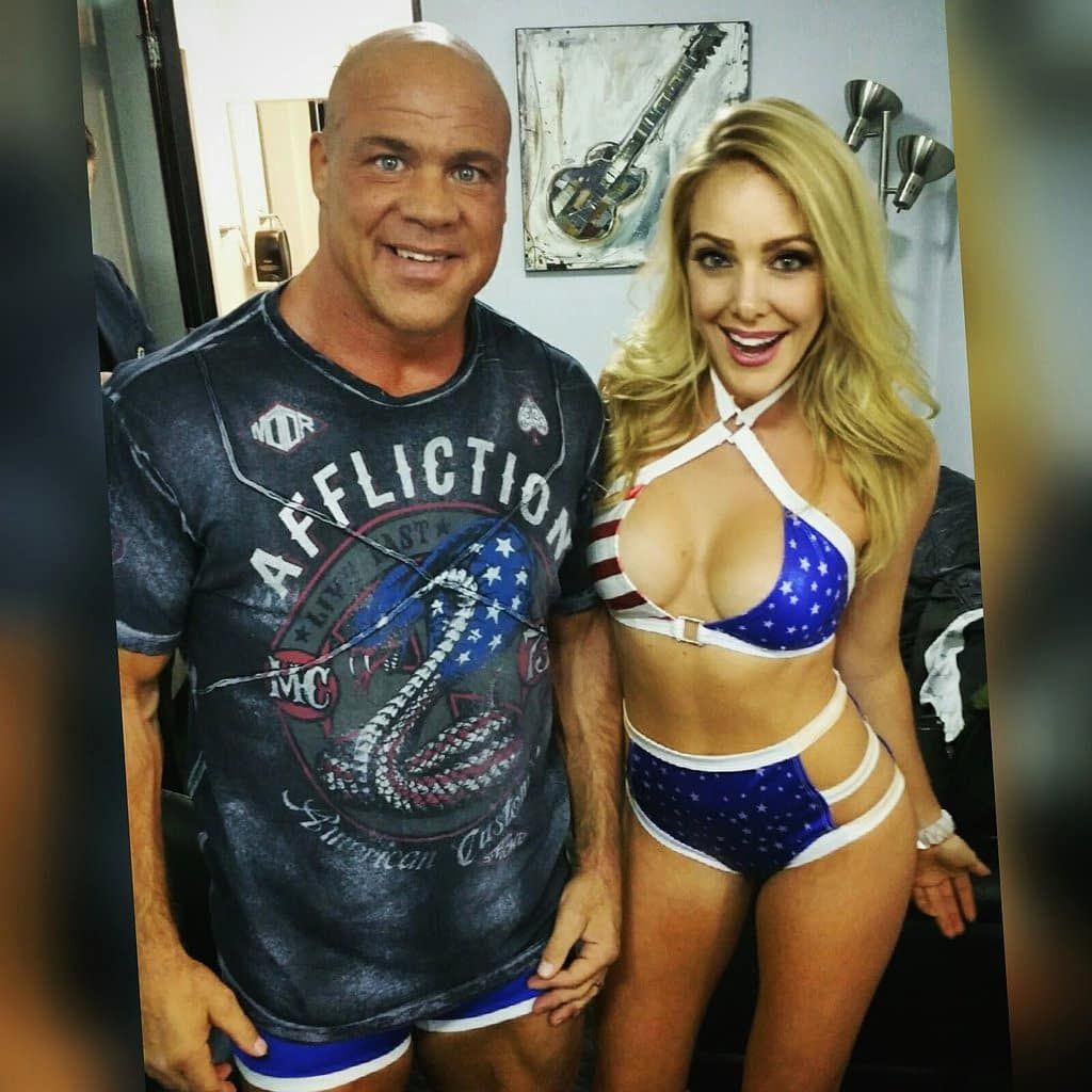 Kate Quigley Nude & Sexy 026