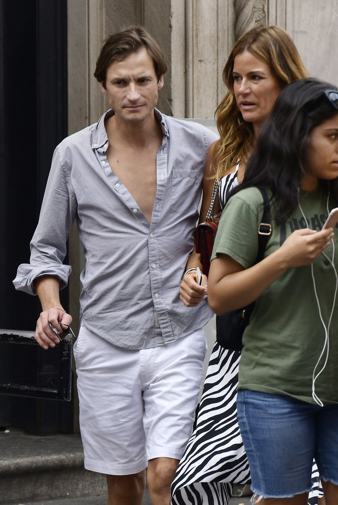 Kelly Bensimon Sexy 011