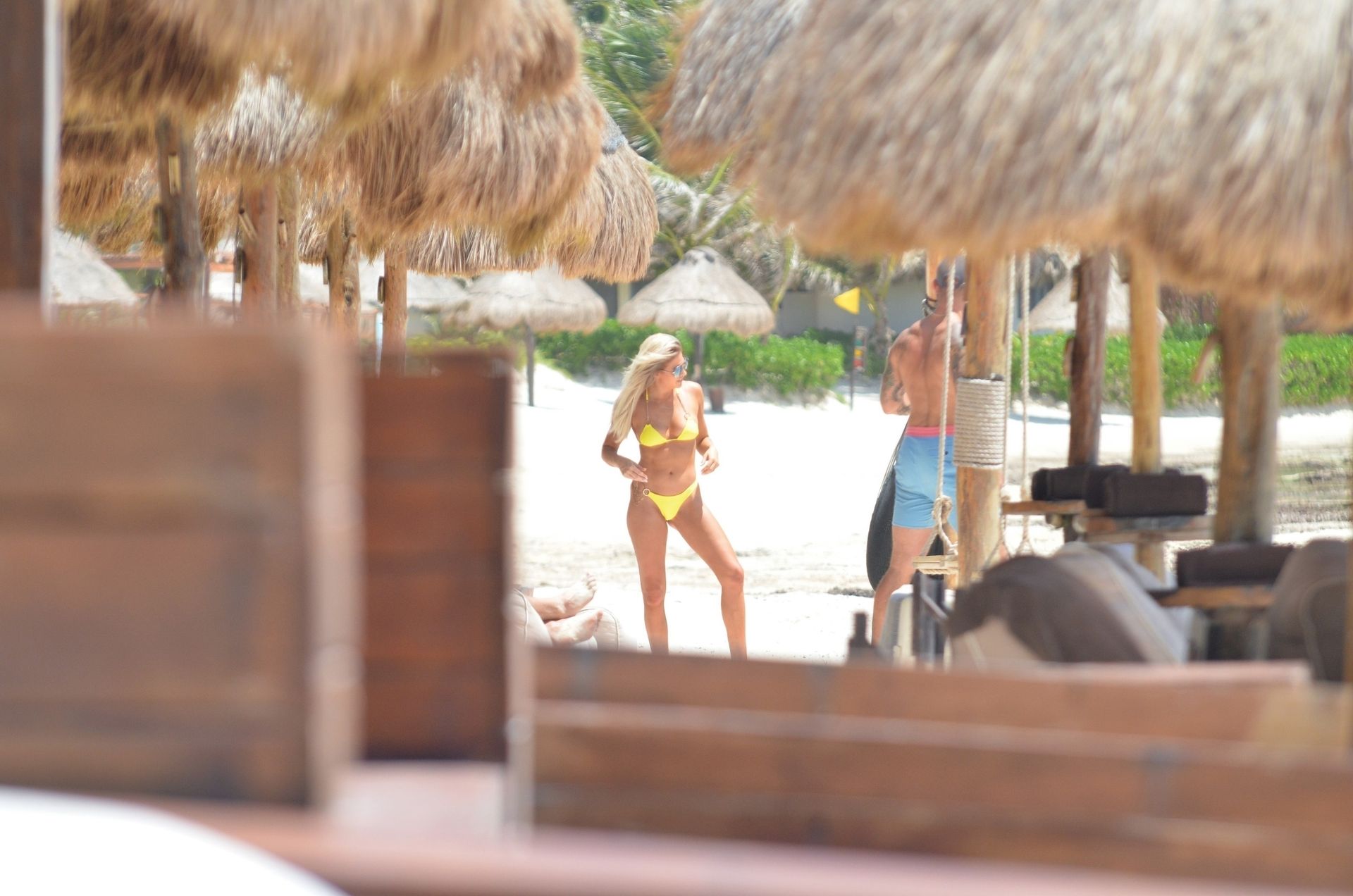 Kelly Kelly Sexy 036