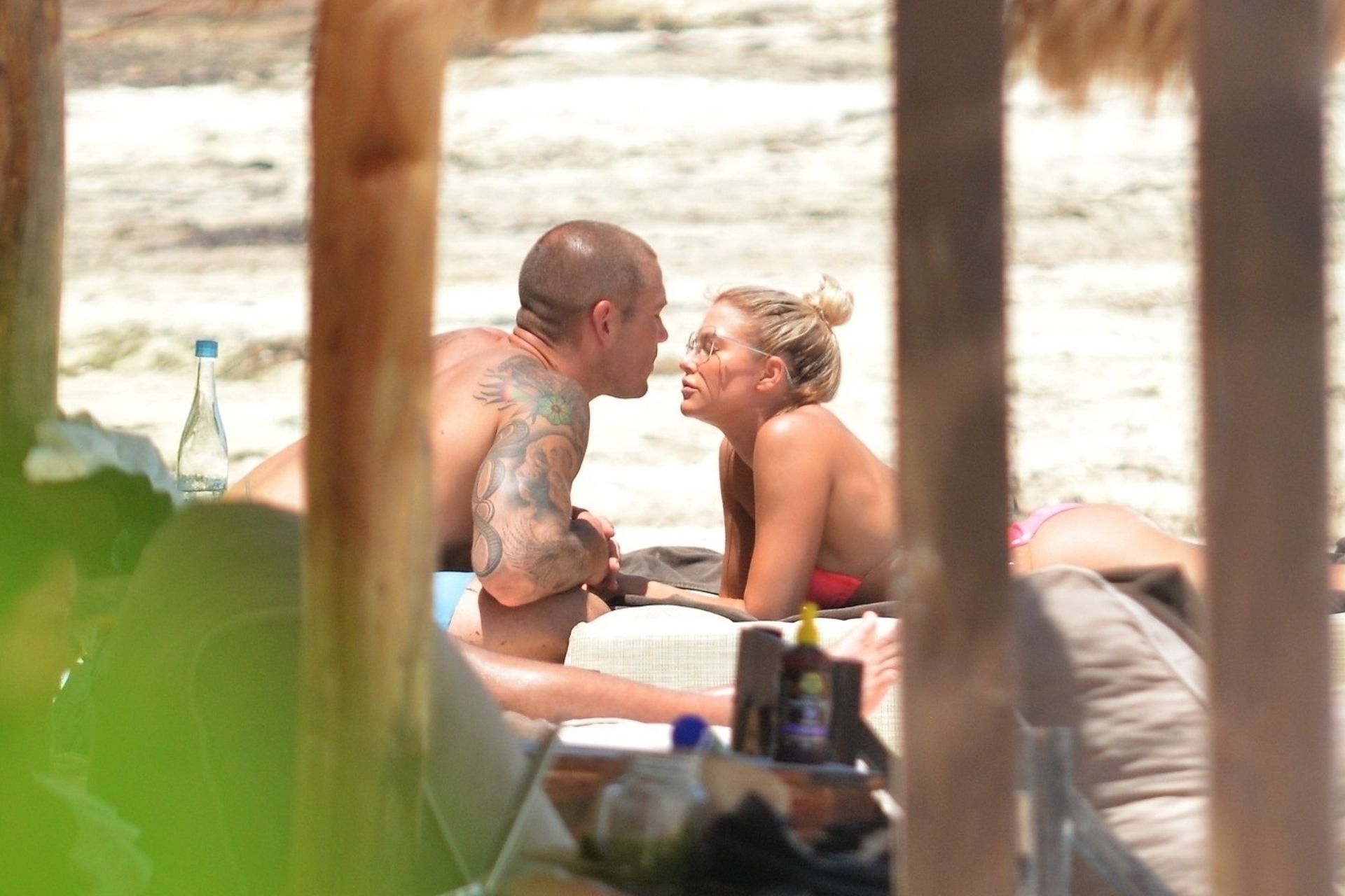 Kelly Kelly Sexy 042