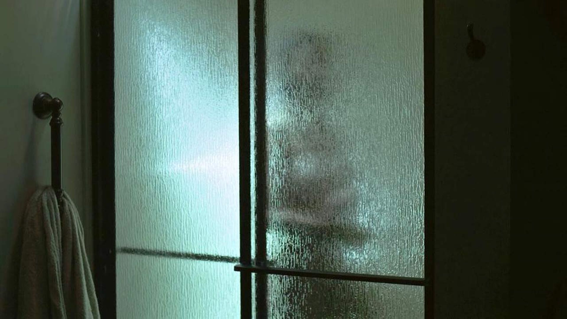 Kerri Taylor Nude – The Family 004