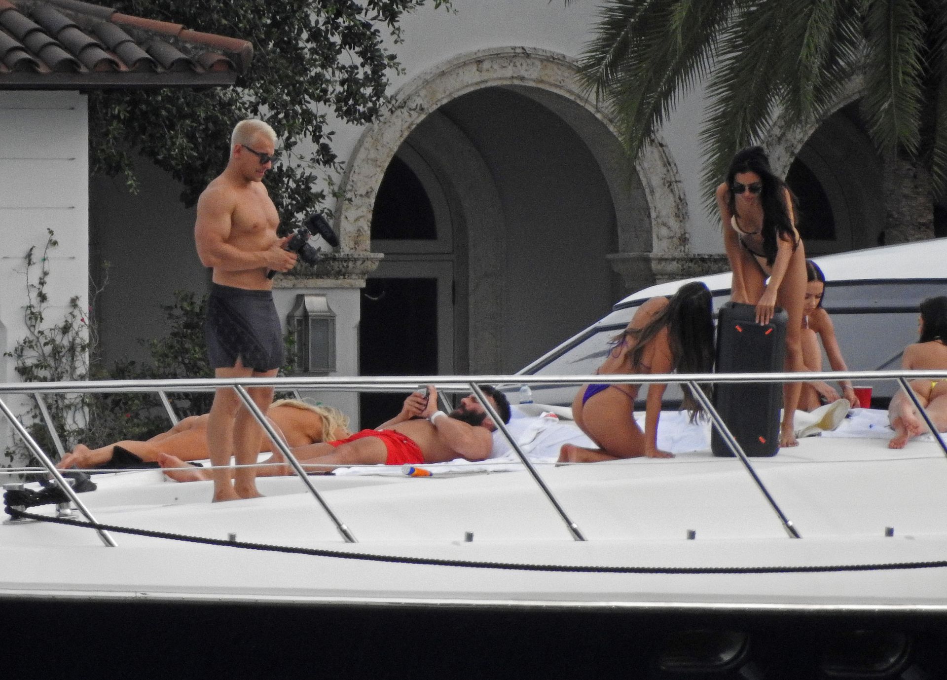 Kinsey Wolanski, Leidy Amelia, Etc Sexy 015