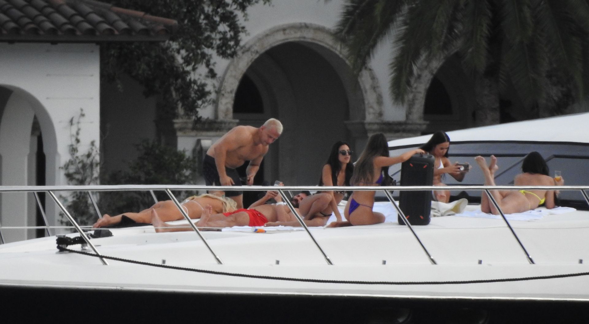 Kinsey Wolanski, Leidy Amelia, Etc Sexy 016