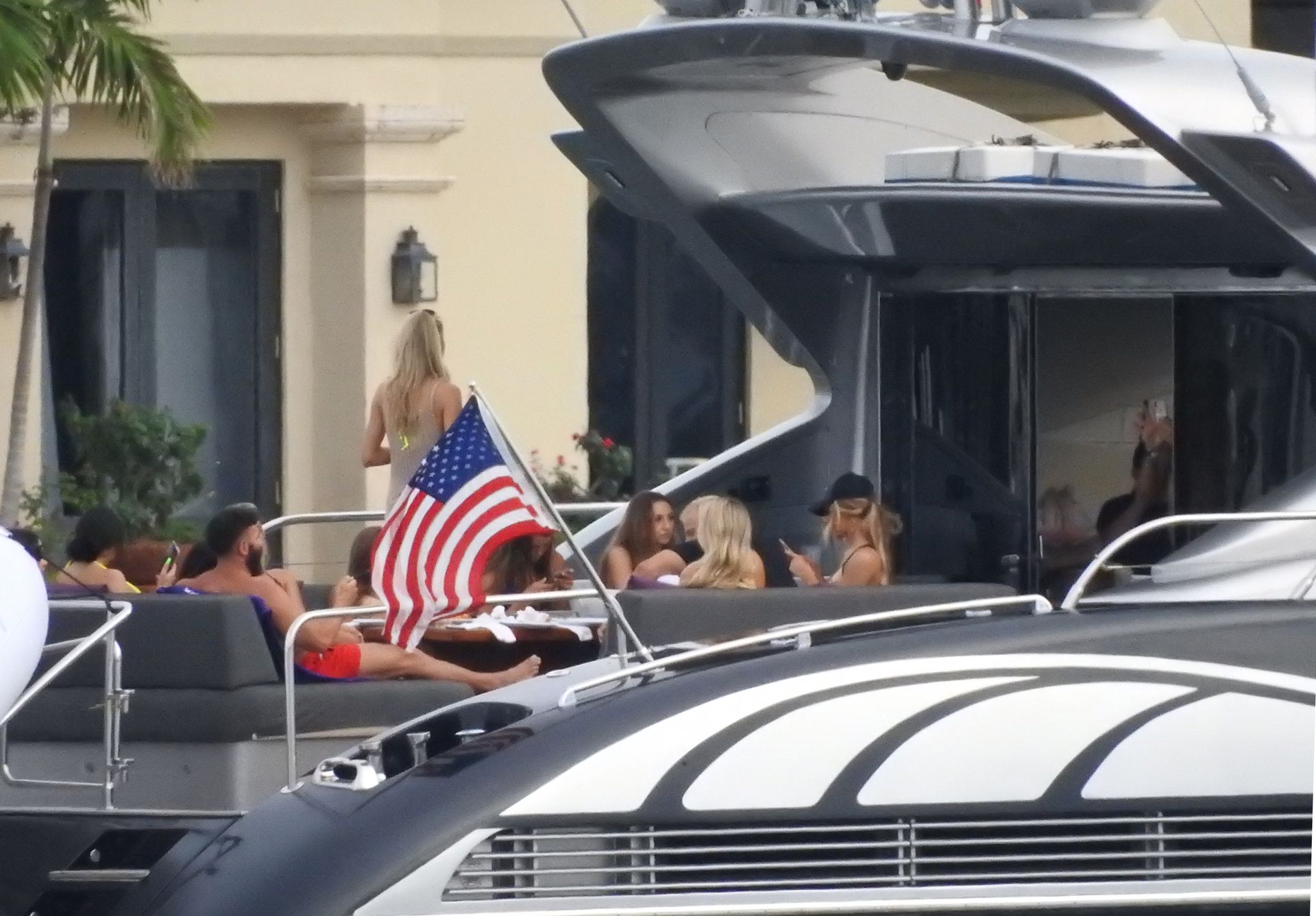 Kinsey Wolanski, Leidy Amelia, Etc Sexy 024