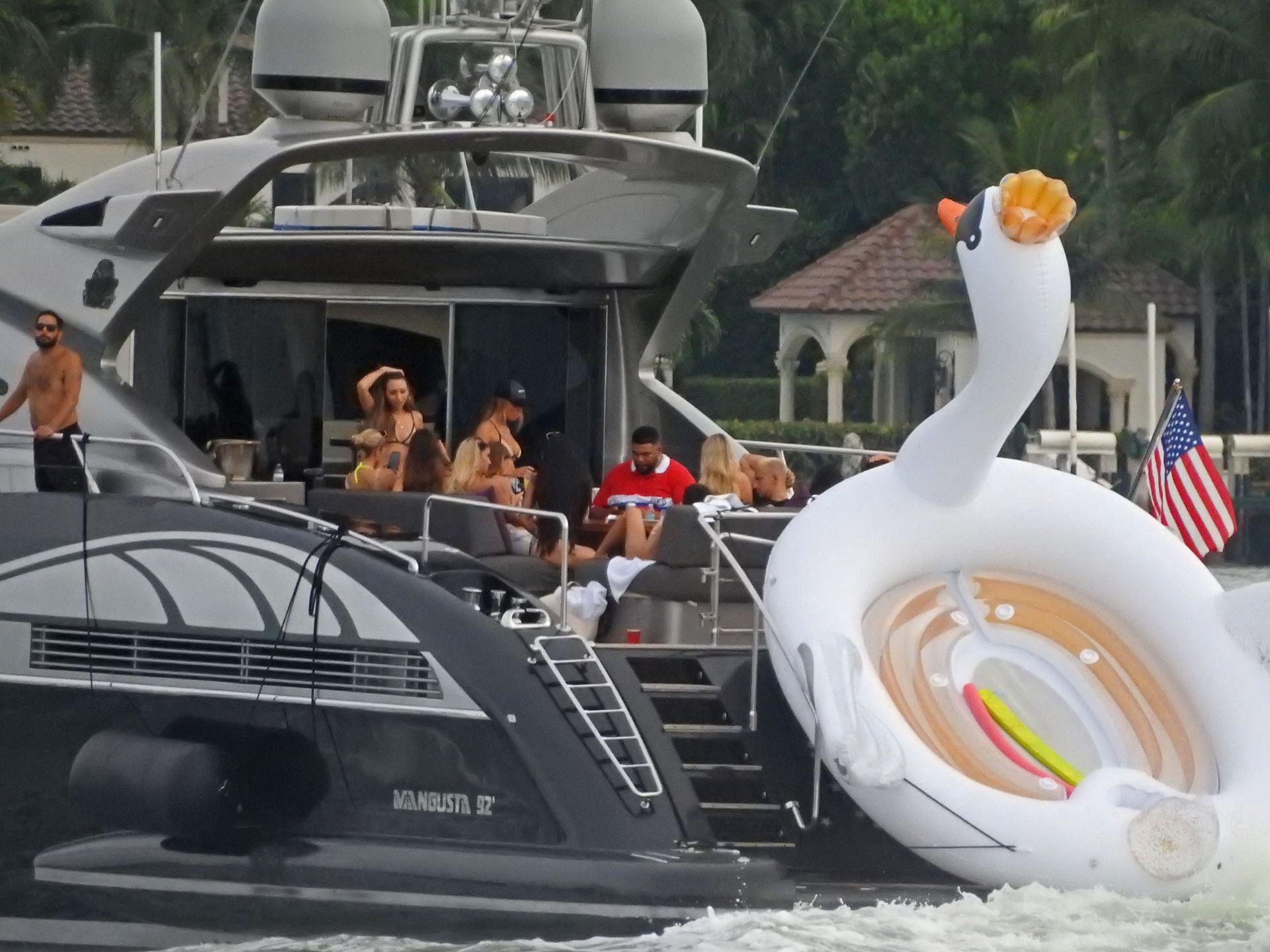 Kinsey Wolanski, Leidy Amelia, Etc Sexy 025