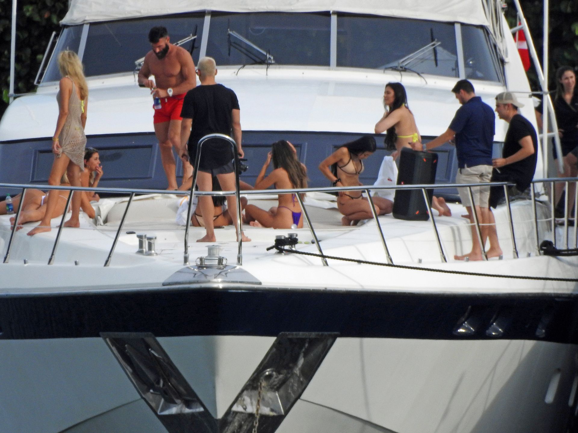 Kinsey Wolanski, Leidy Amelia, Etc Sexy 004