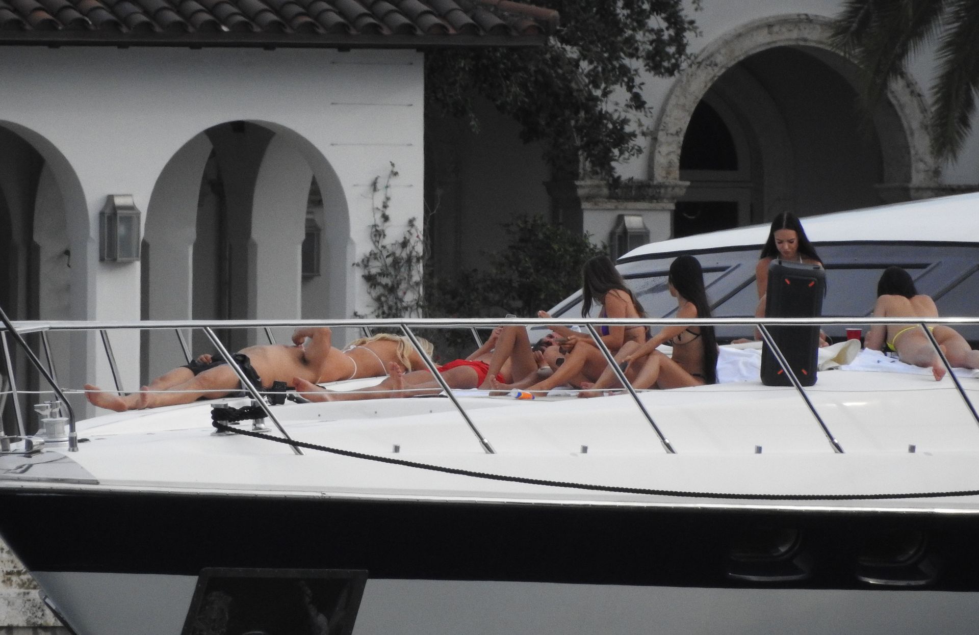 Kinsey Wolanski, Leidy Amelia, Etc Sexy 031