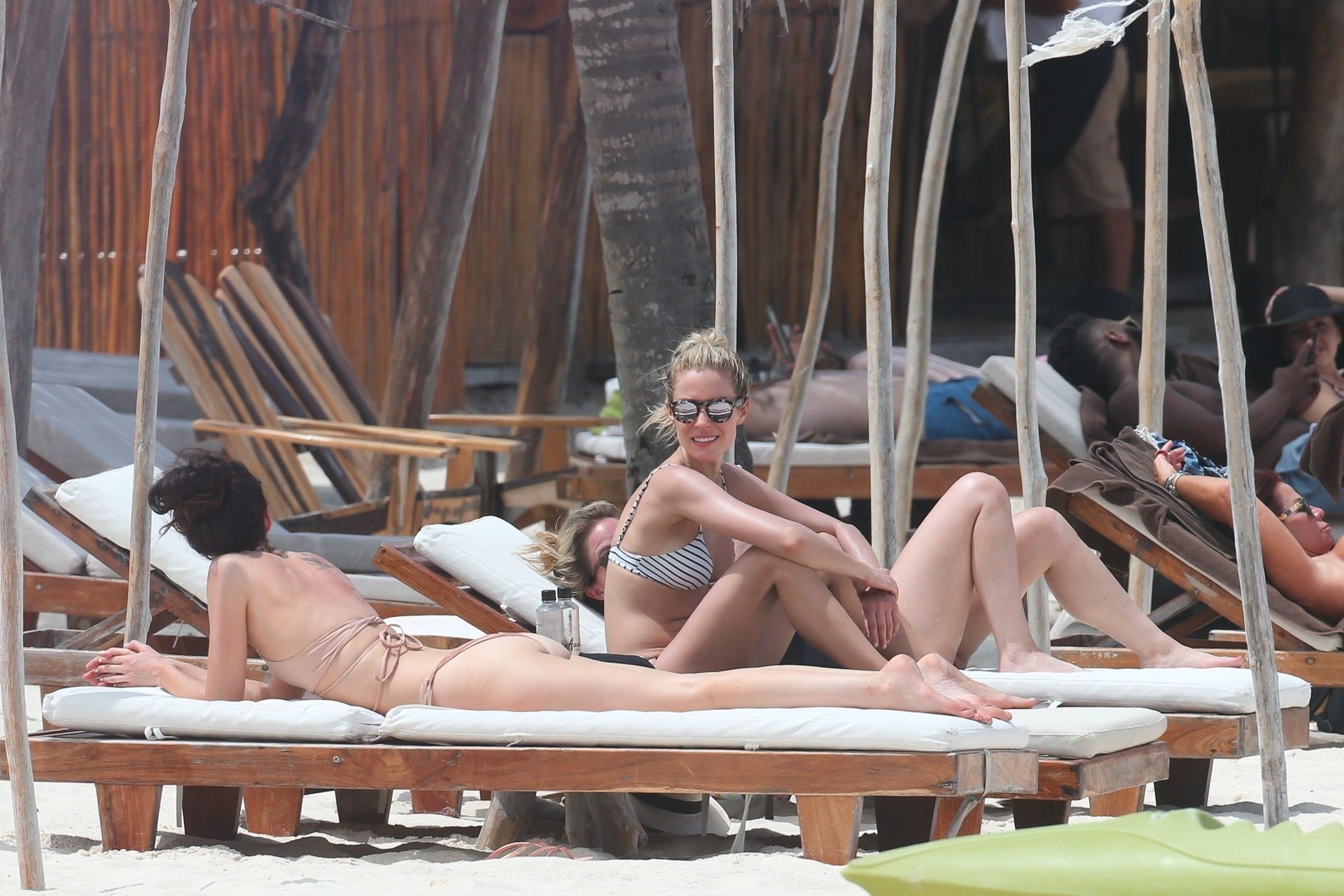 Kristin Cavallari Sexy 012