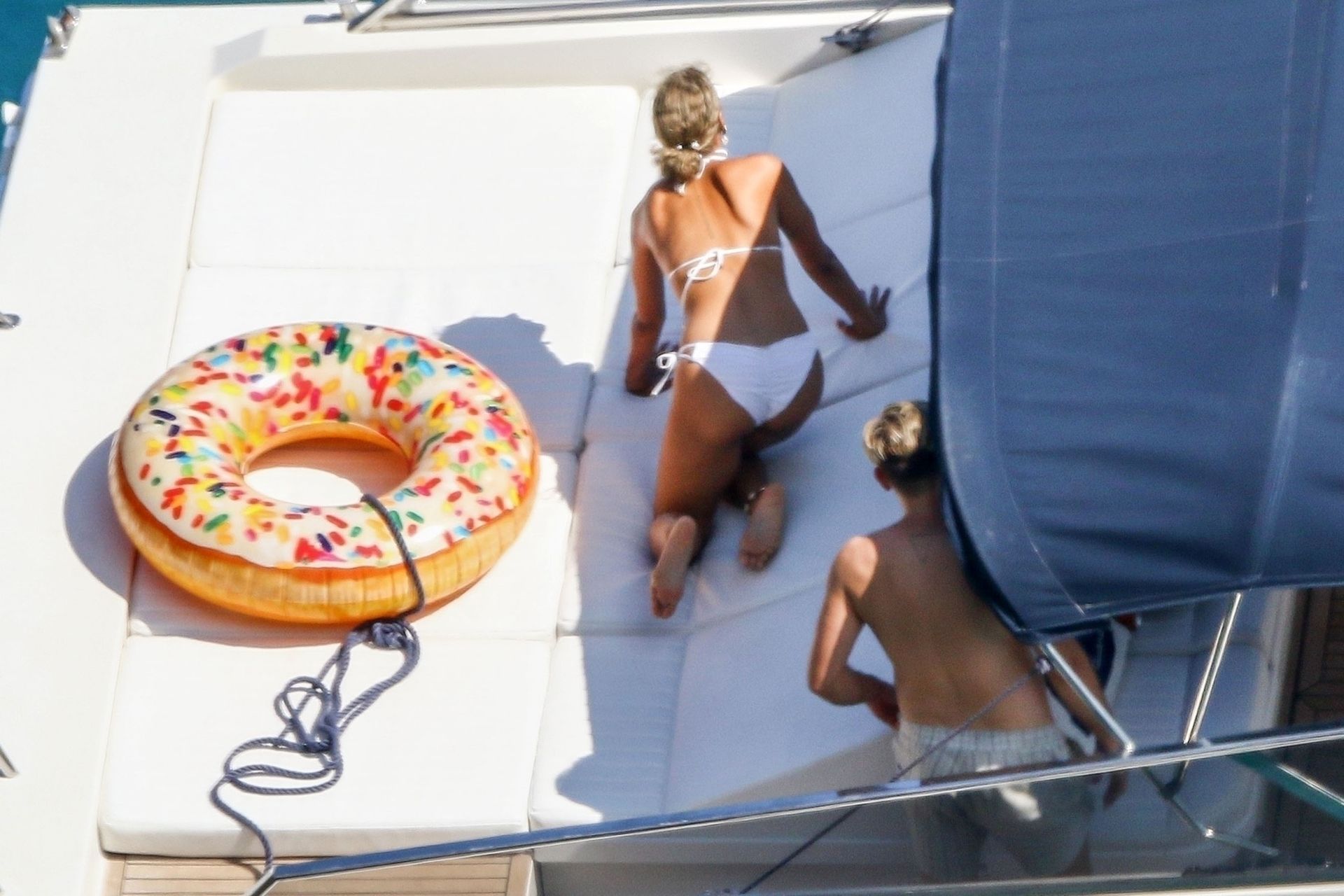 Leona Lewis Sexy 019