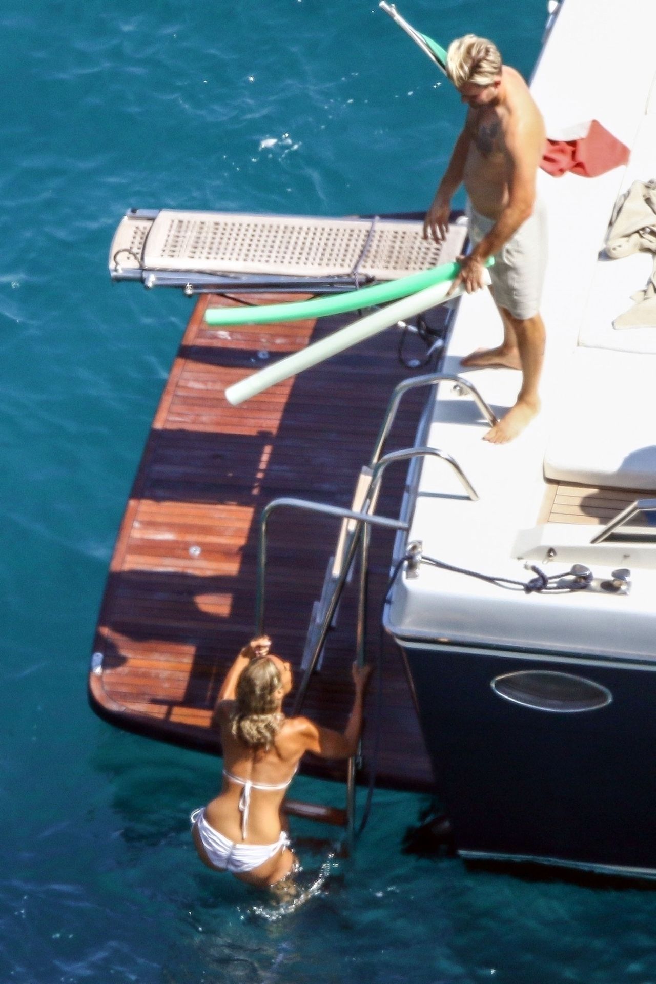 Leona Lewis Sexy 024