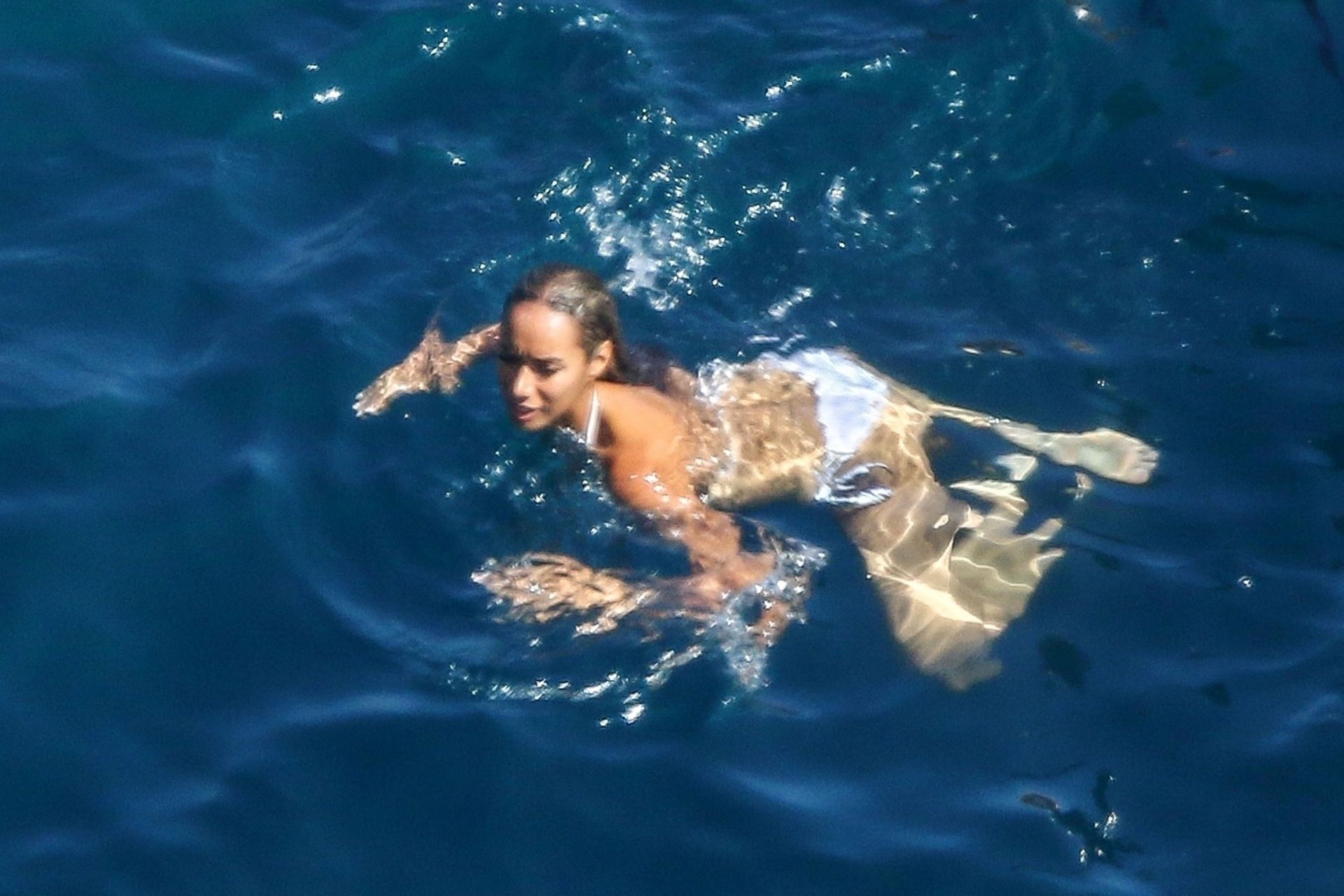 Leona Lewis Sexy 029