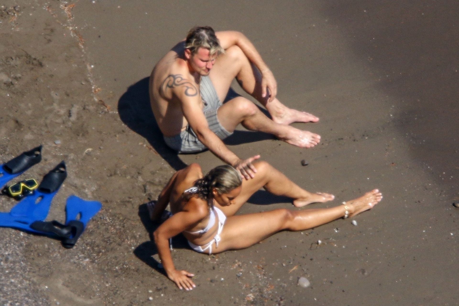 Leona Lewis Sexy 039