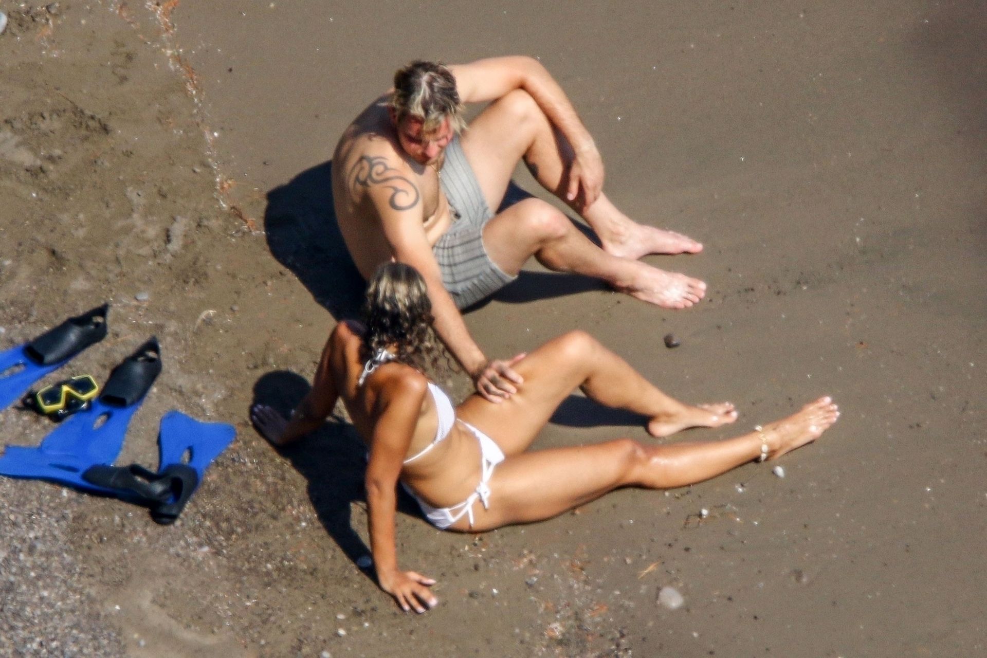 Leona Lewis Sexy 040