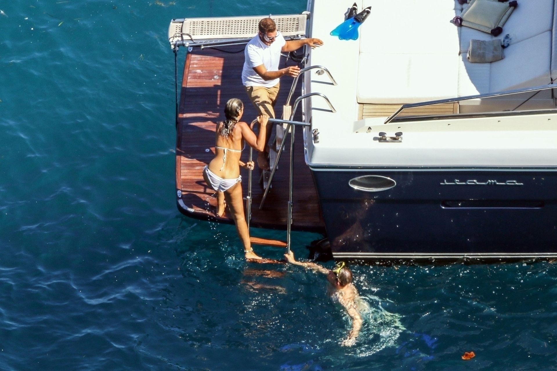 Leona Lewis Sexy 053