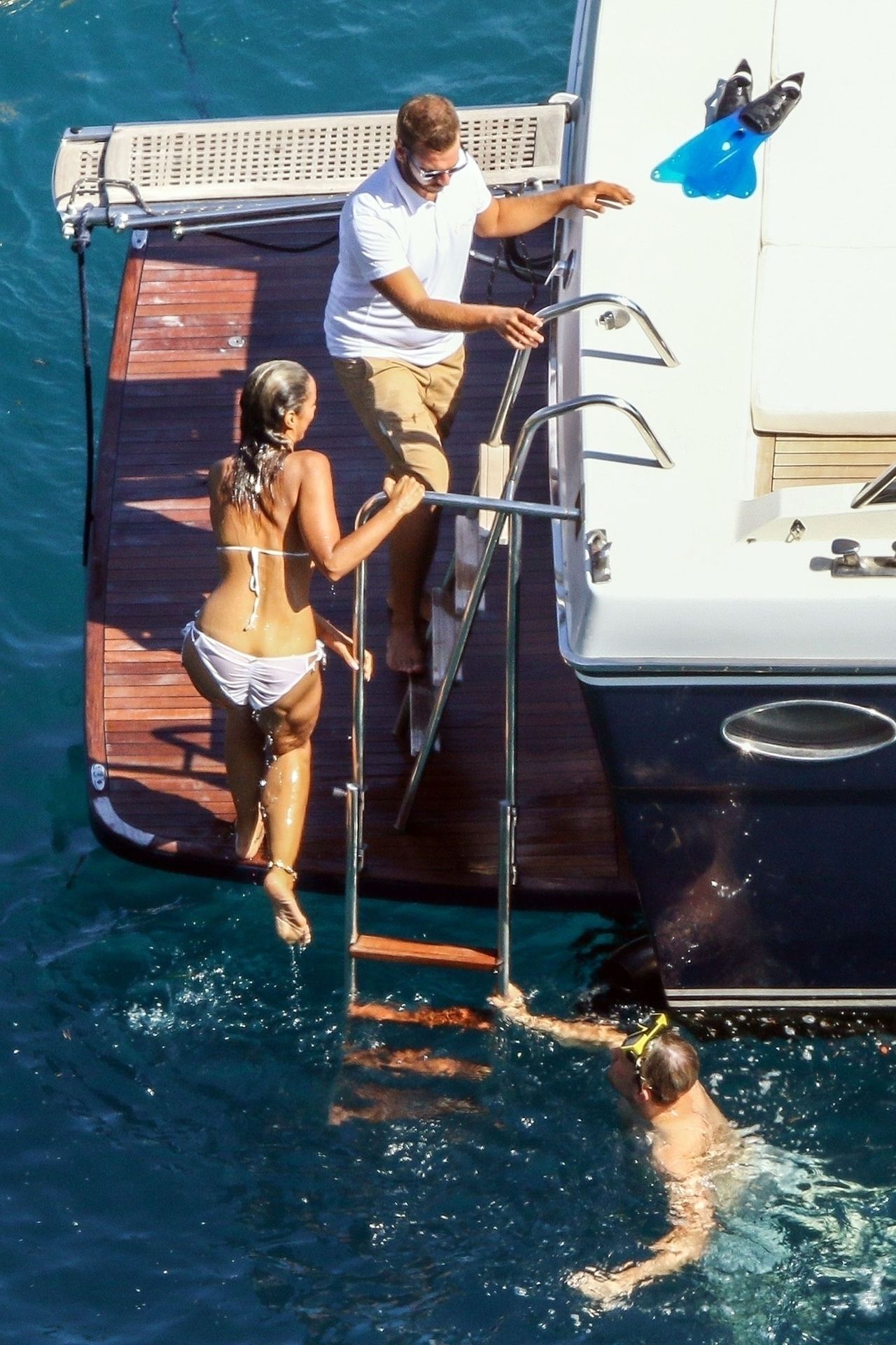 Leona Lewis Sexy 054