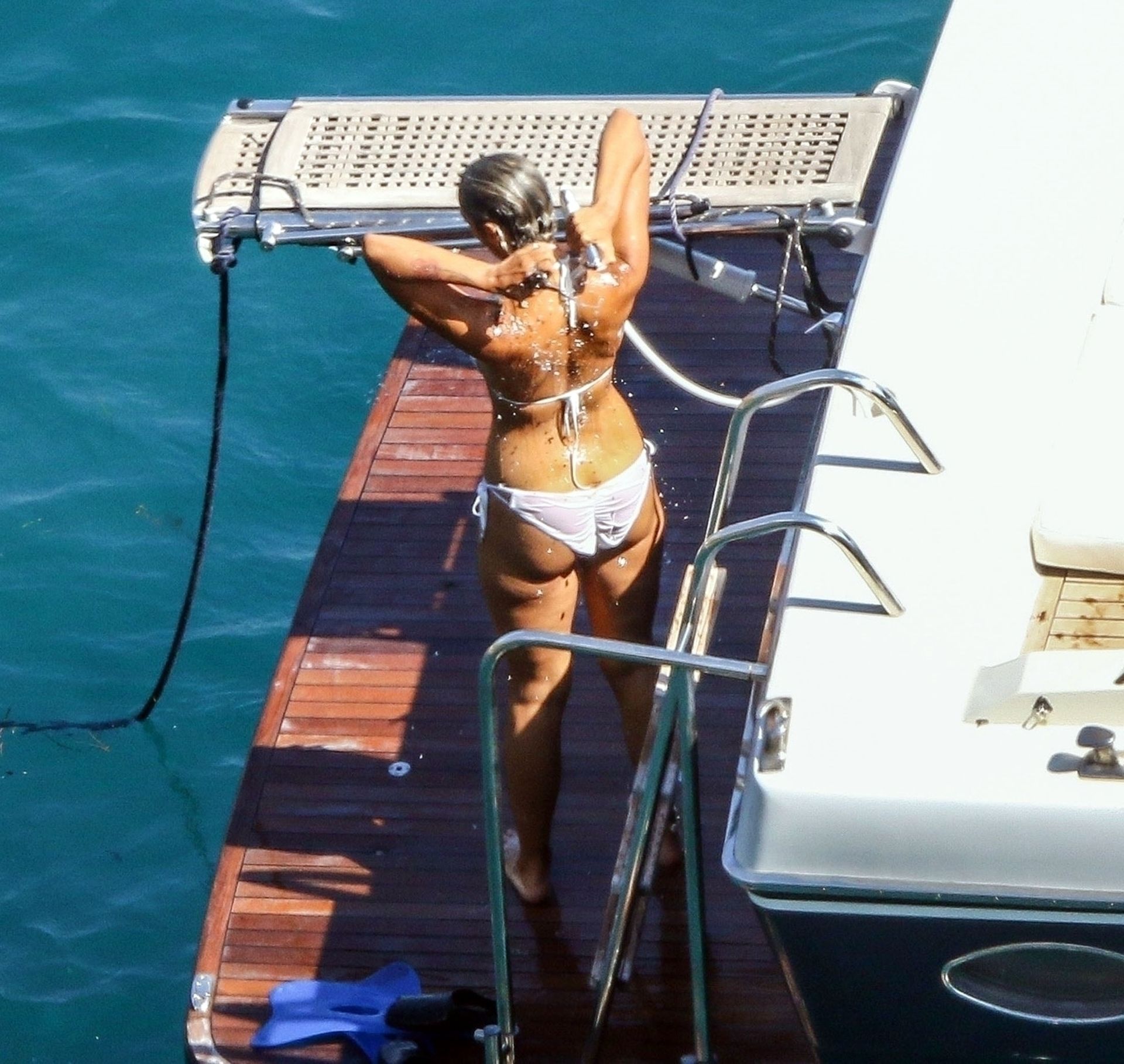 Leona Lewis Sexy 057