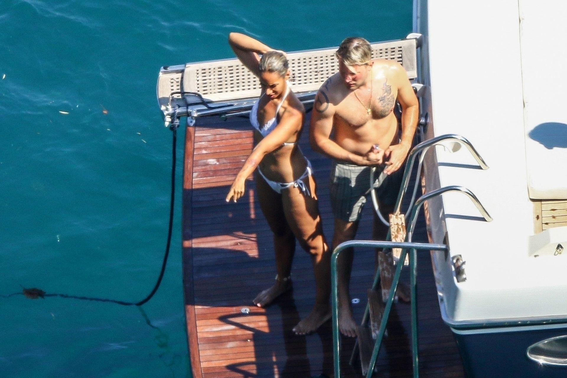 Leona Lewis Sexy 059