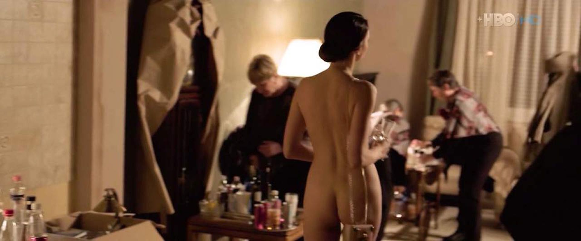 Marina Gera Nude – Szabadesés 004