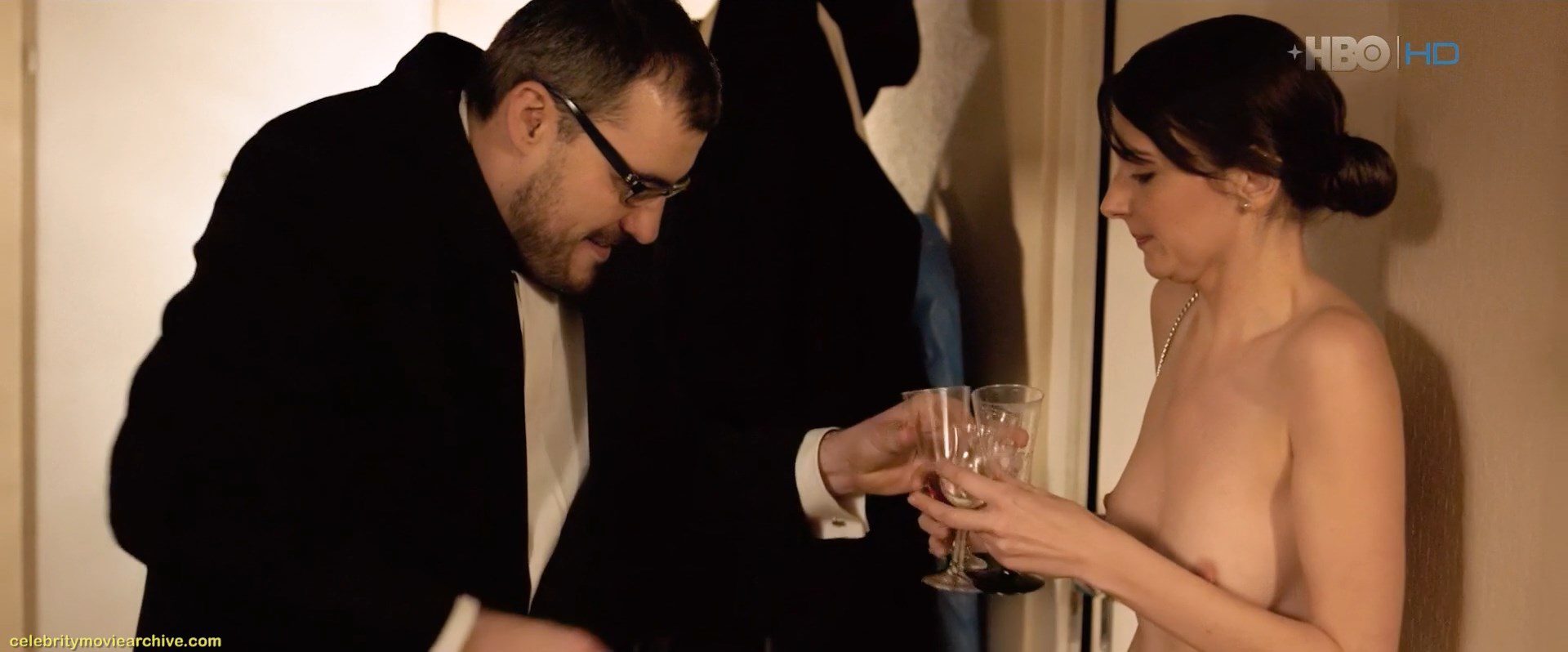 Marina Gera Nude – Szabadesés 005