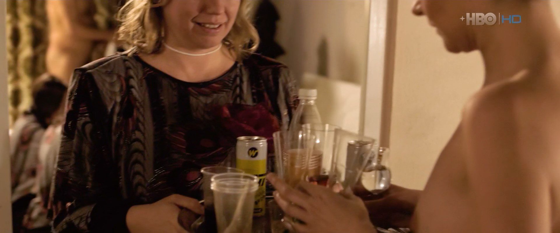 Marina Gera Nude – Szabadesés 009