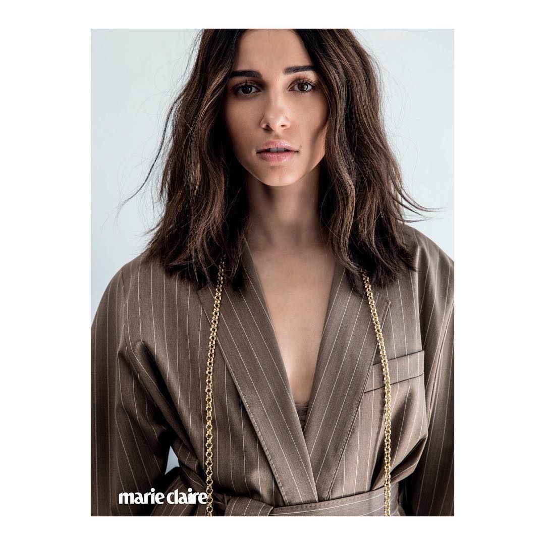 Naomi Scott Sexy 022