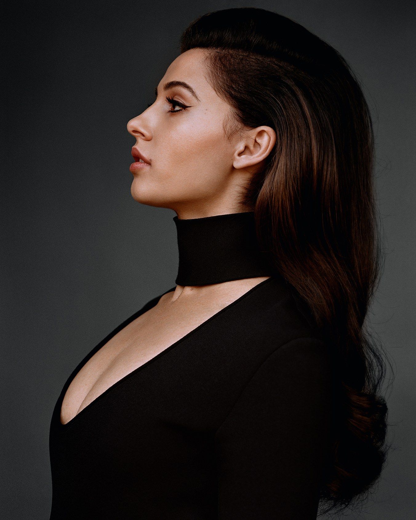 Naomi Scott Sexy 008