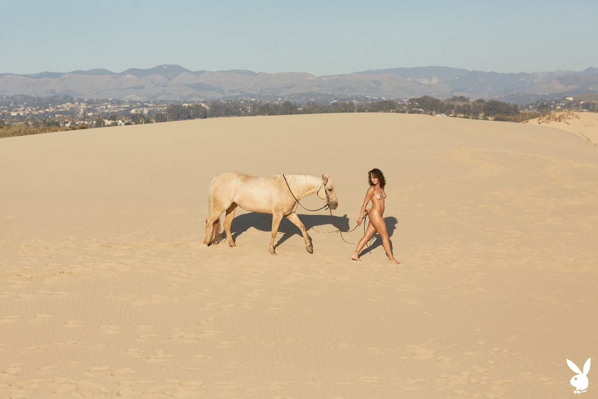 Playmate April 2019 Fo Porter Playboy Plus (24)