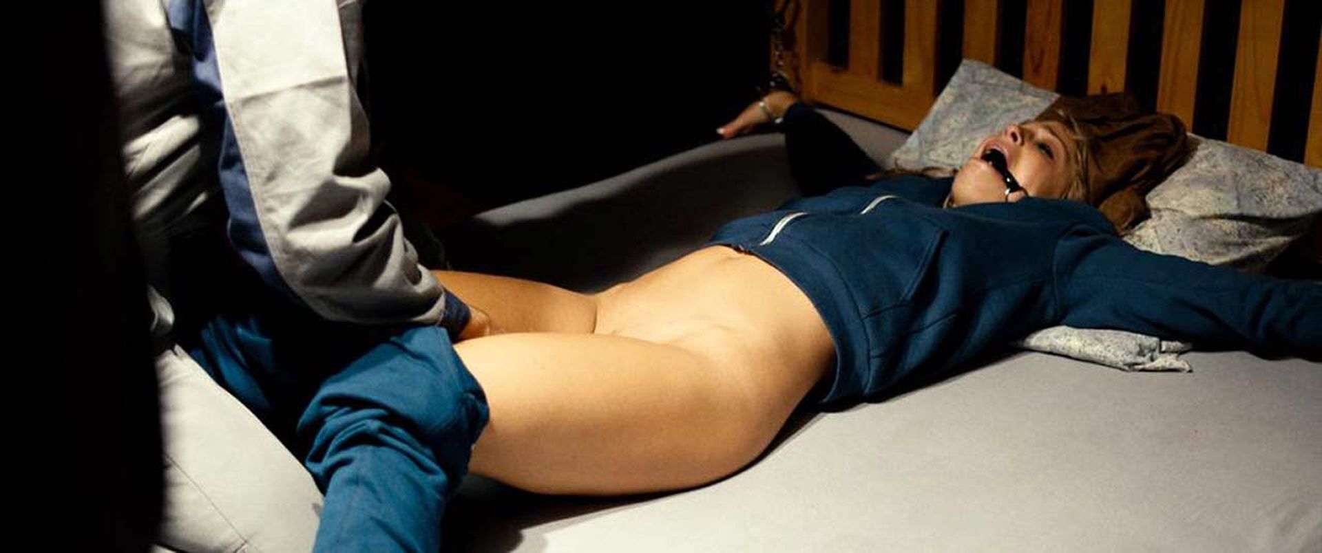 Sarah Chronis Nude – Bloedlink 003