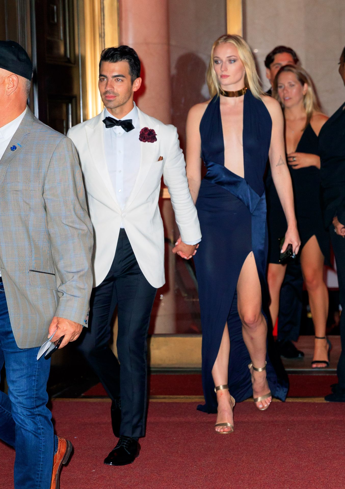 Sophie Turner Braless 017