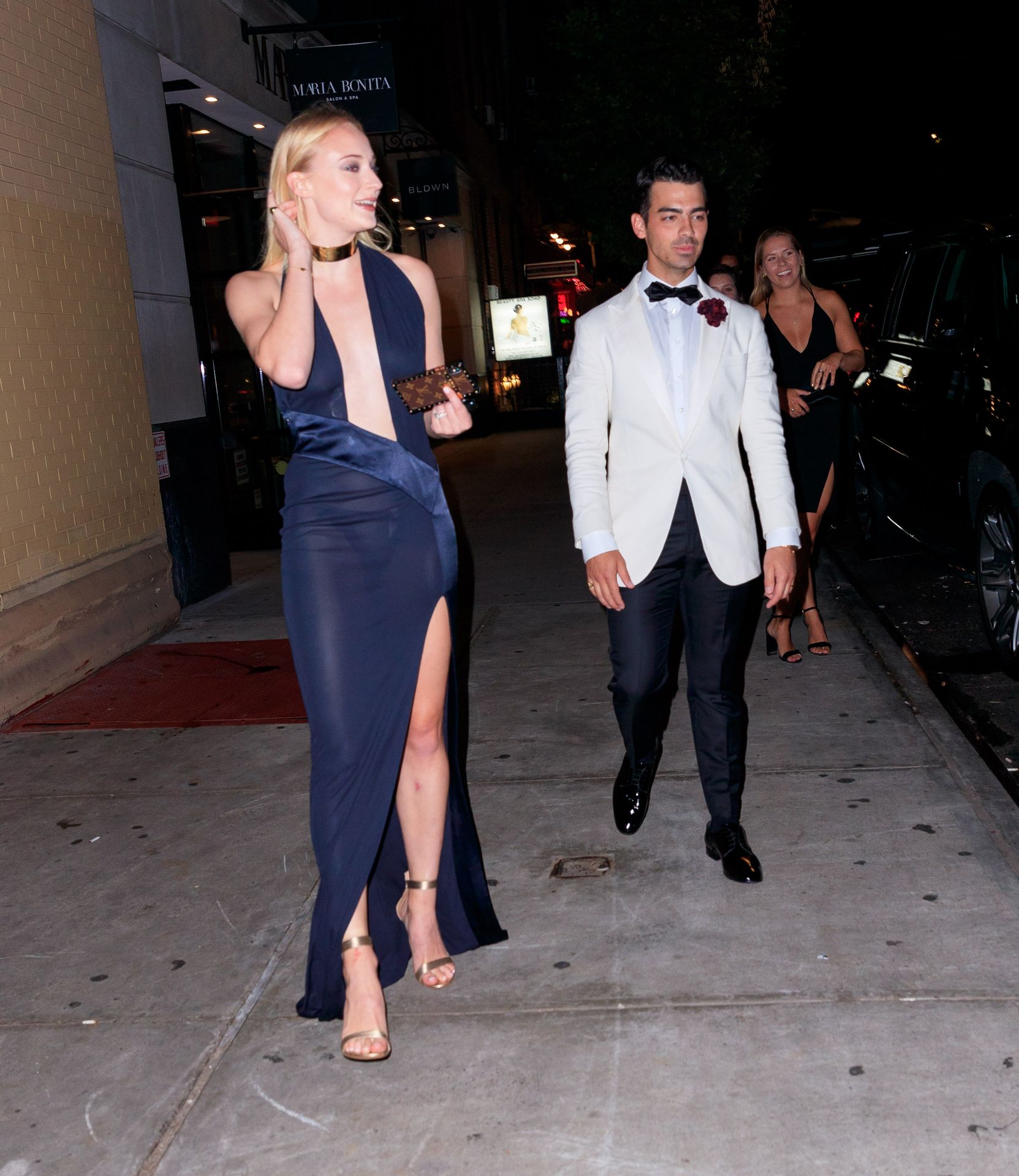 Sophie Turner Braless 008