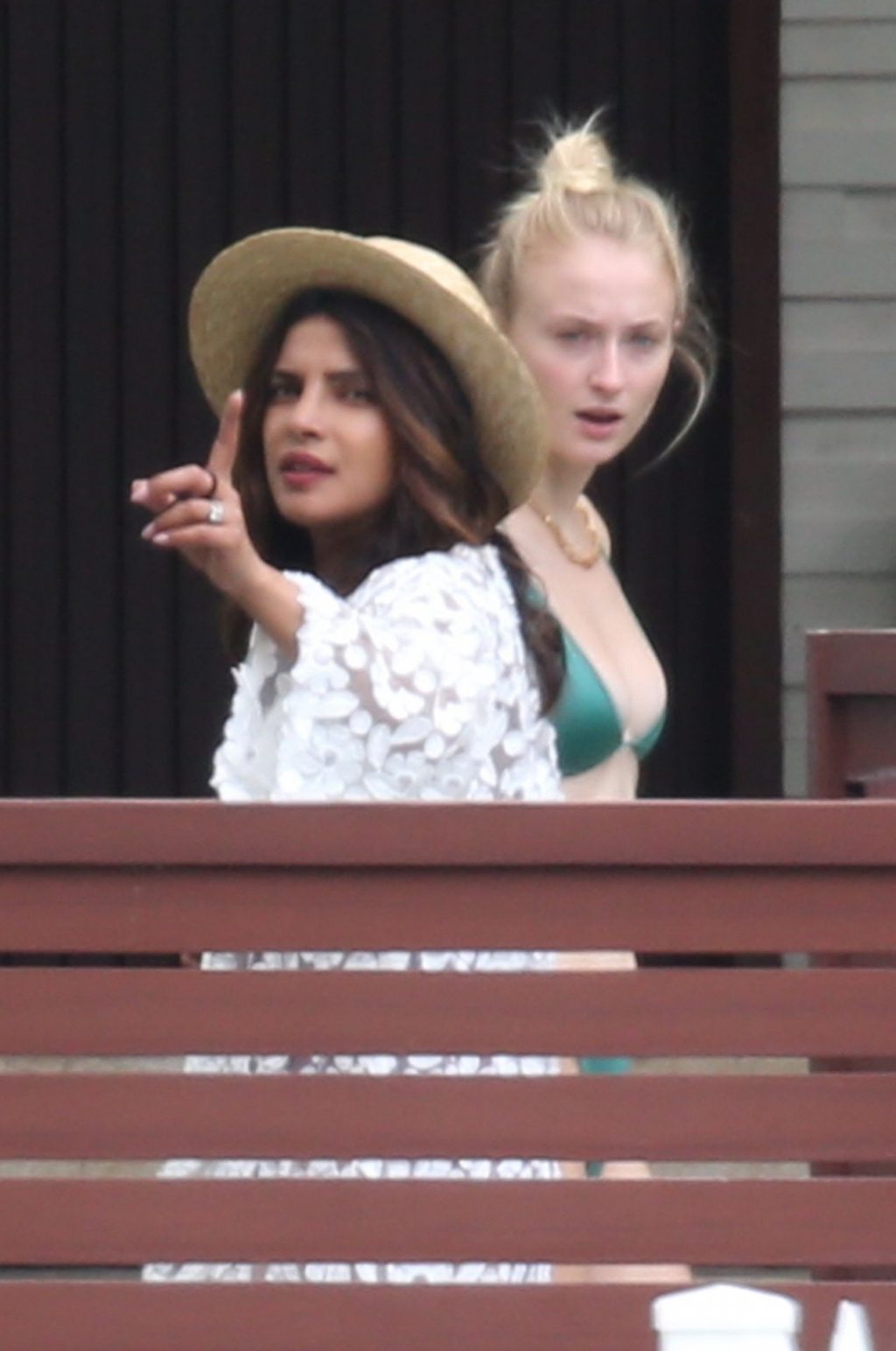 Sophie Turner Sexy Thefappeningblog Com 48 1024x1544