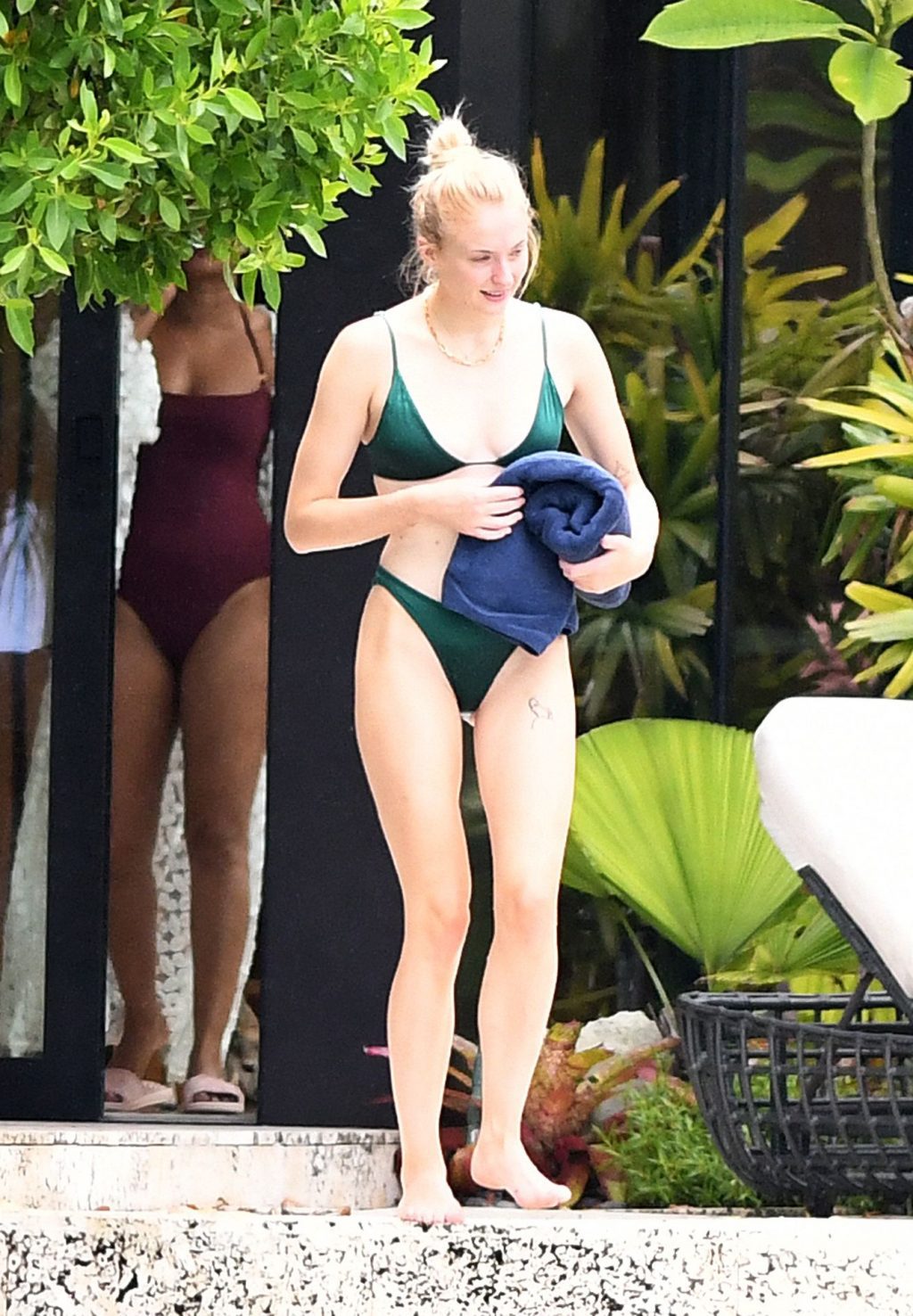 Sophie Turner Sexy Thefappeningblog Com 74 1024x1476