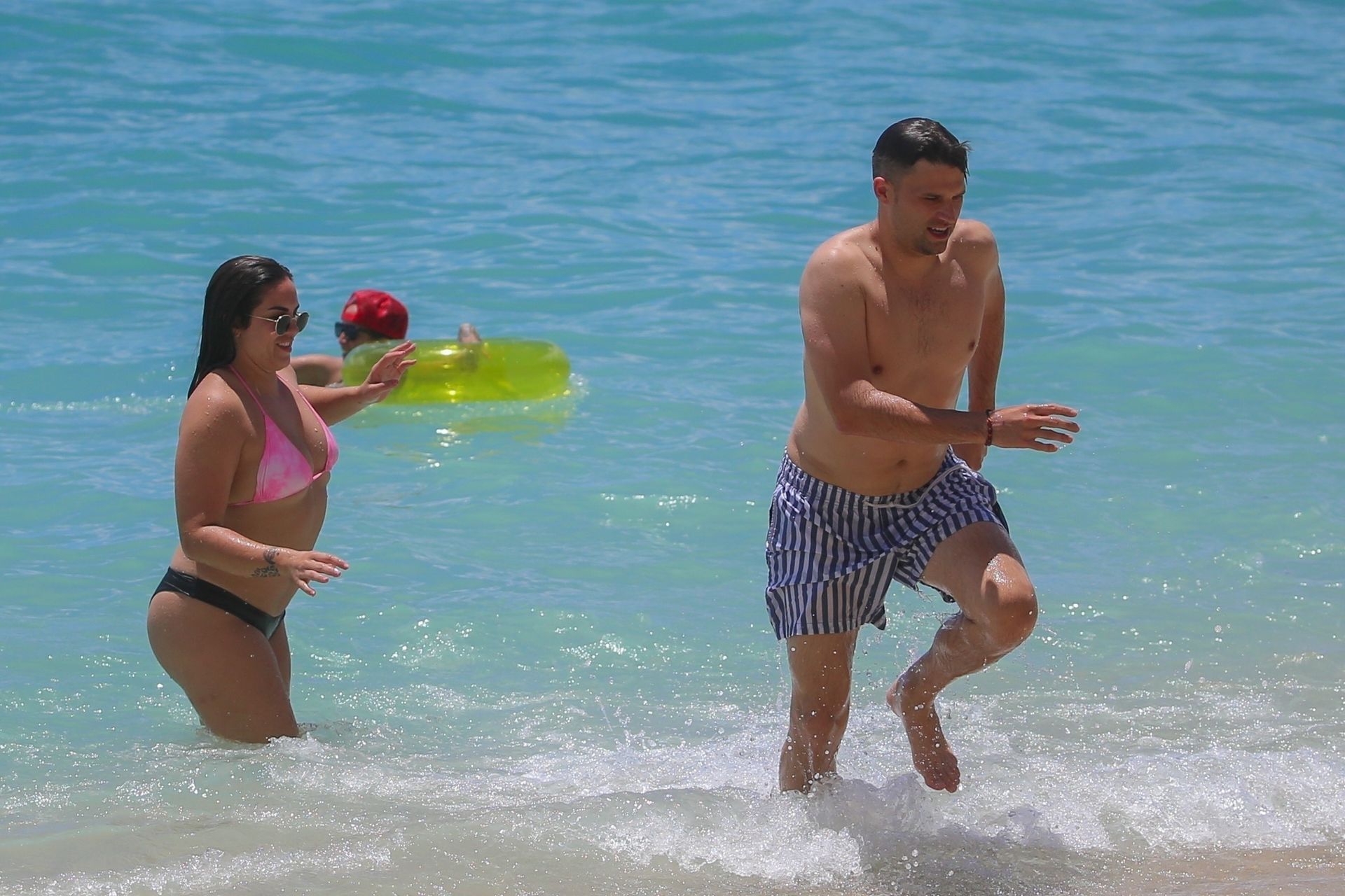 Stassi Schroeder, Katie Maloney Schwartz Sexy 010