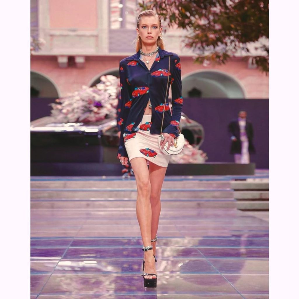 Stella Maxwell Nude & Sexy 038