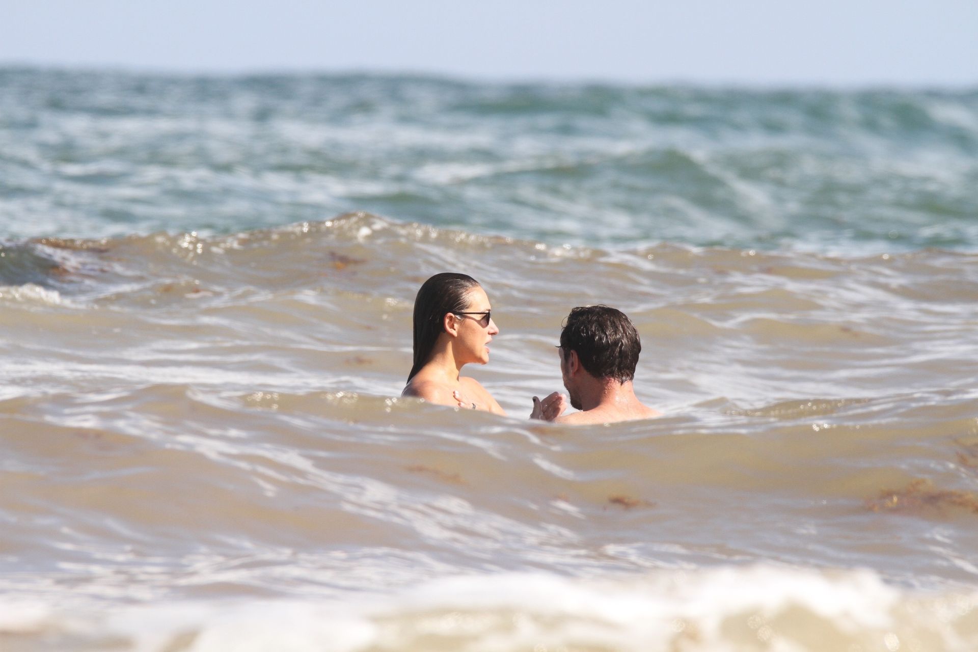 Tasya Teles Sexy 016