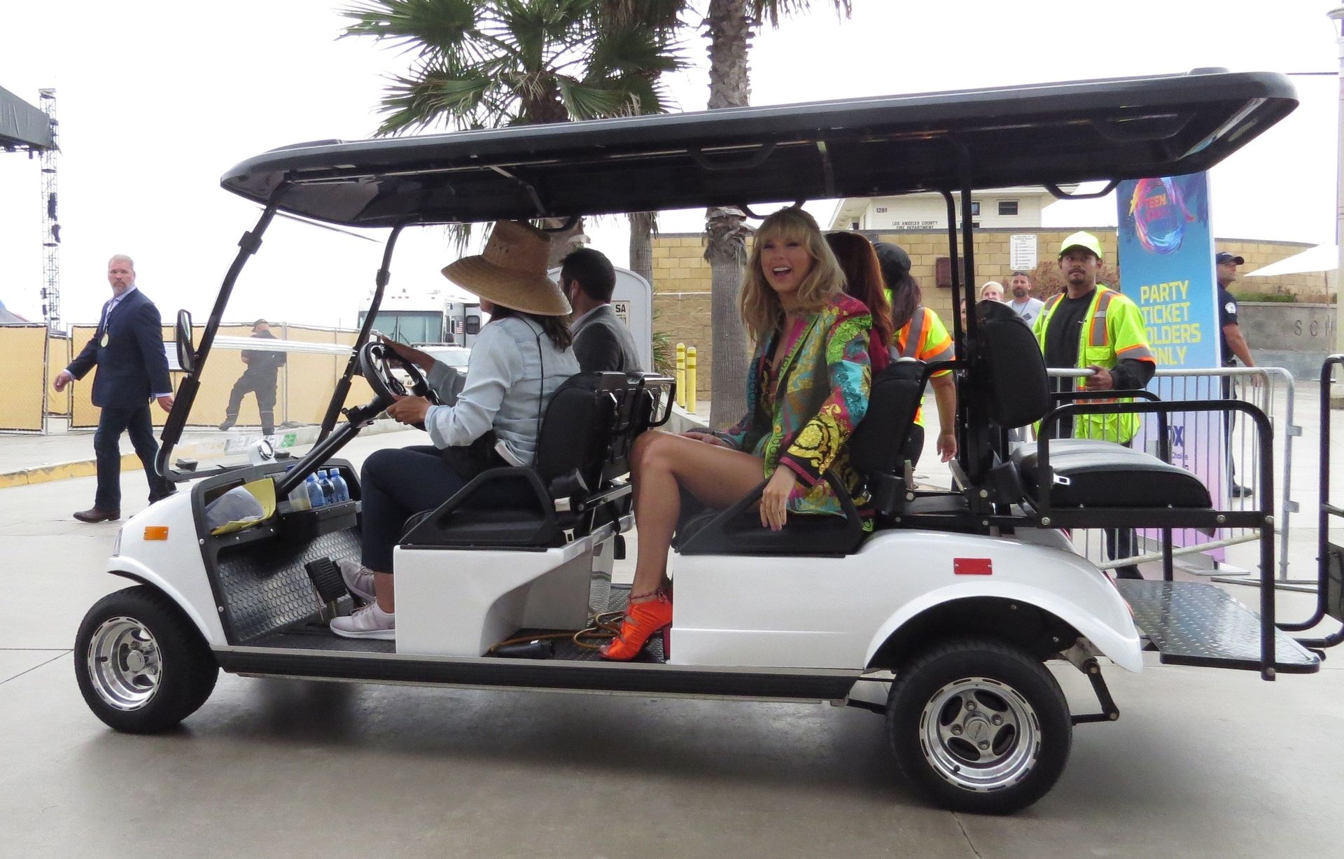 Taylor Swift Sexy 042