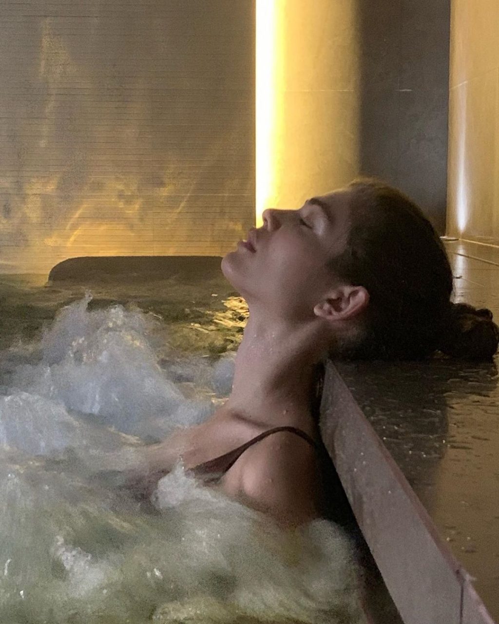 Valentina Sampaio Nude & Sexy 015