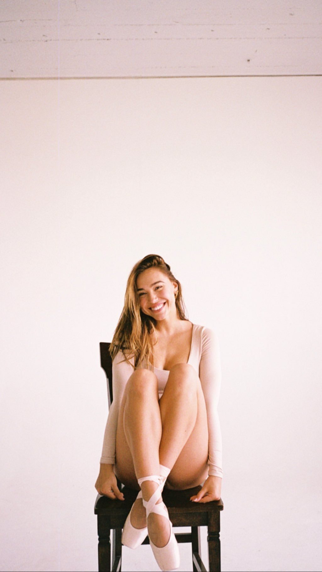 Alexis Ren Sexy Topless Thefappeningblog Com 10 1024x1820