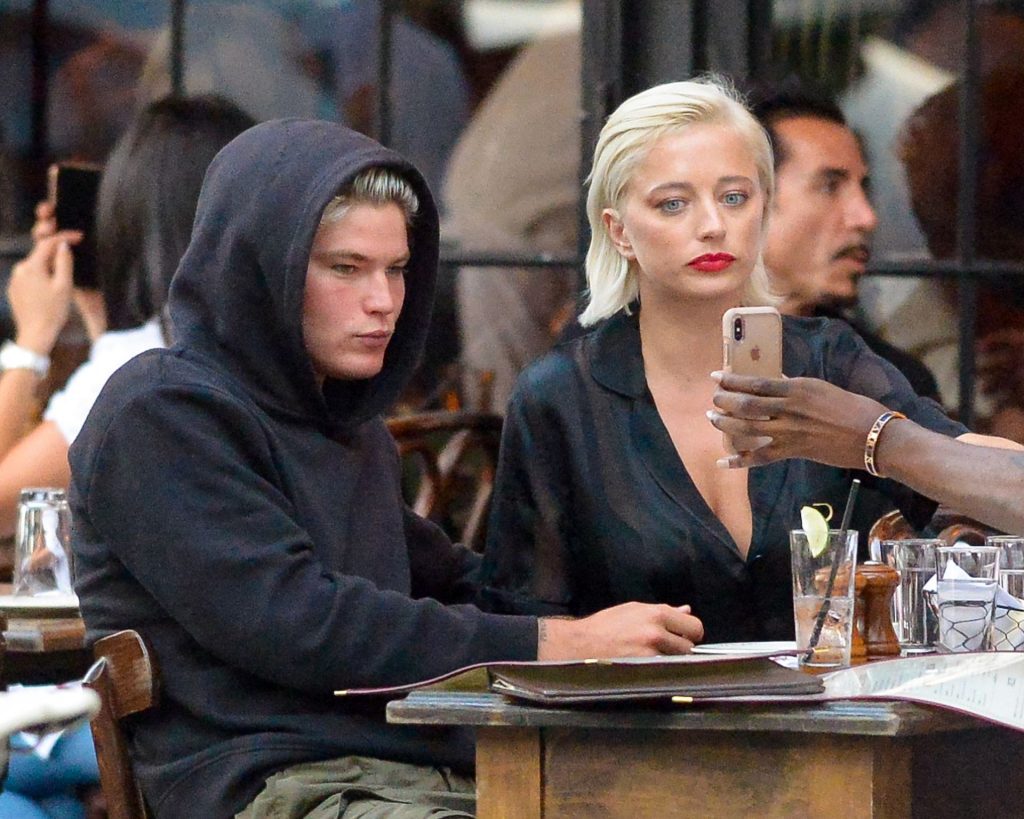 Caroline Vreeland Sexy Thefappeningblog Com 14 1024x819