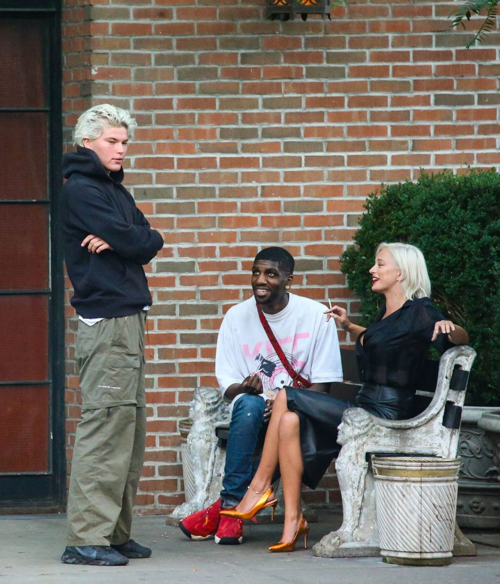 Caroline Vreeland Sexy Thefappeningblog Com 4 1024x1196