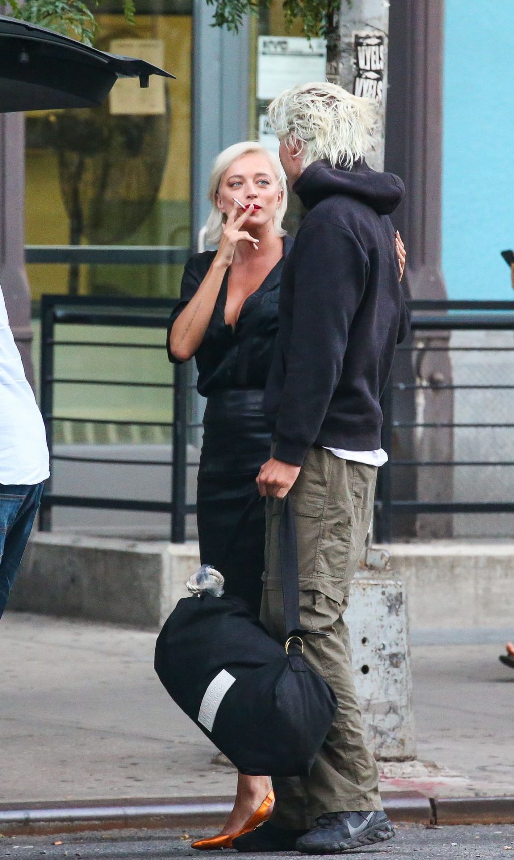 Caroline Vreeland Sexy Thefappeningblog Com 1 1024x1714